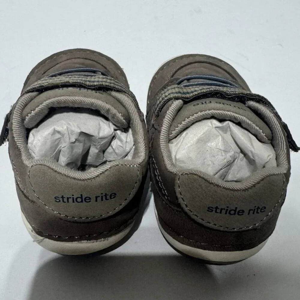 Stride Rite Soft Motion Artie Sneaker Size 3.5 Extra Wide Toddler